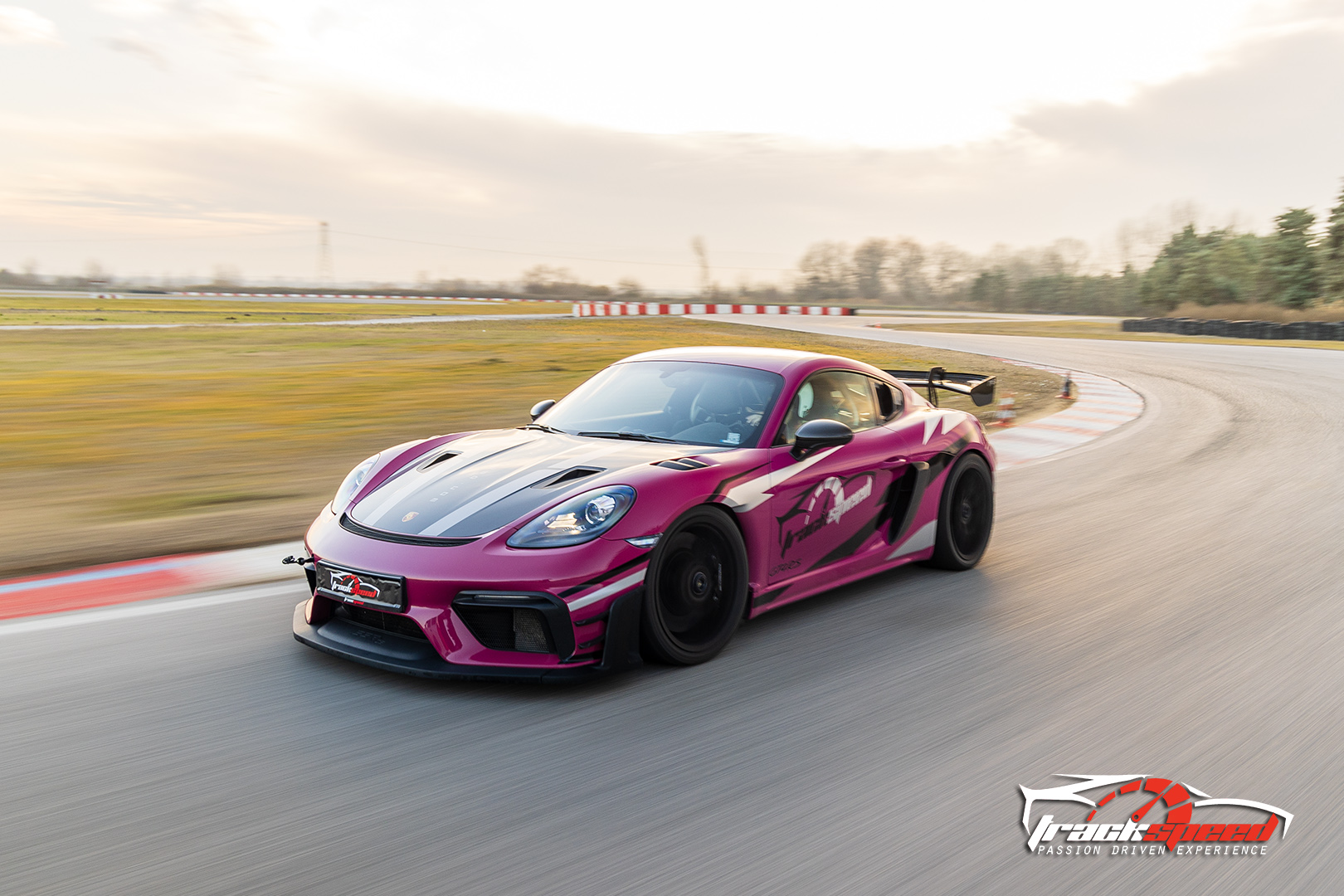 Porsche GT4 RS 718 - Image 7